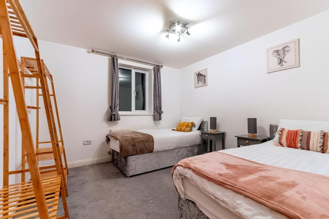 80 Clayburn By Incredible Stay Πήτερμπορο Εξωτερικό φωτογραφία