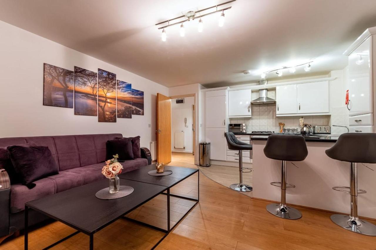 80 Clayburn By Incredible Stay Πήτερμπορο Εξωτερικό φωτογραφία